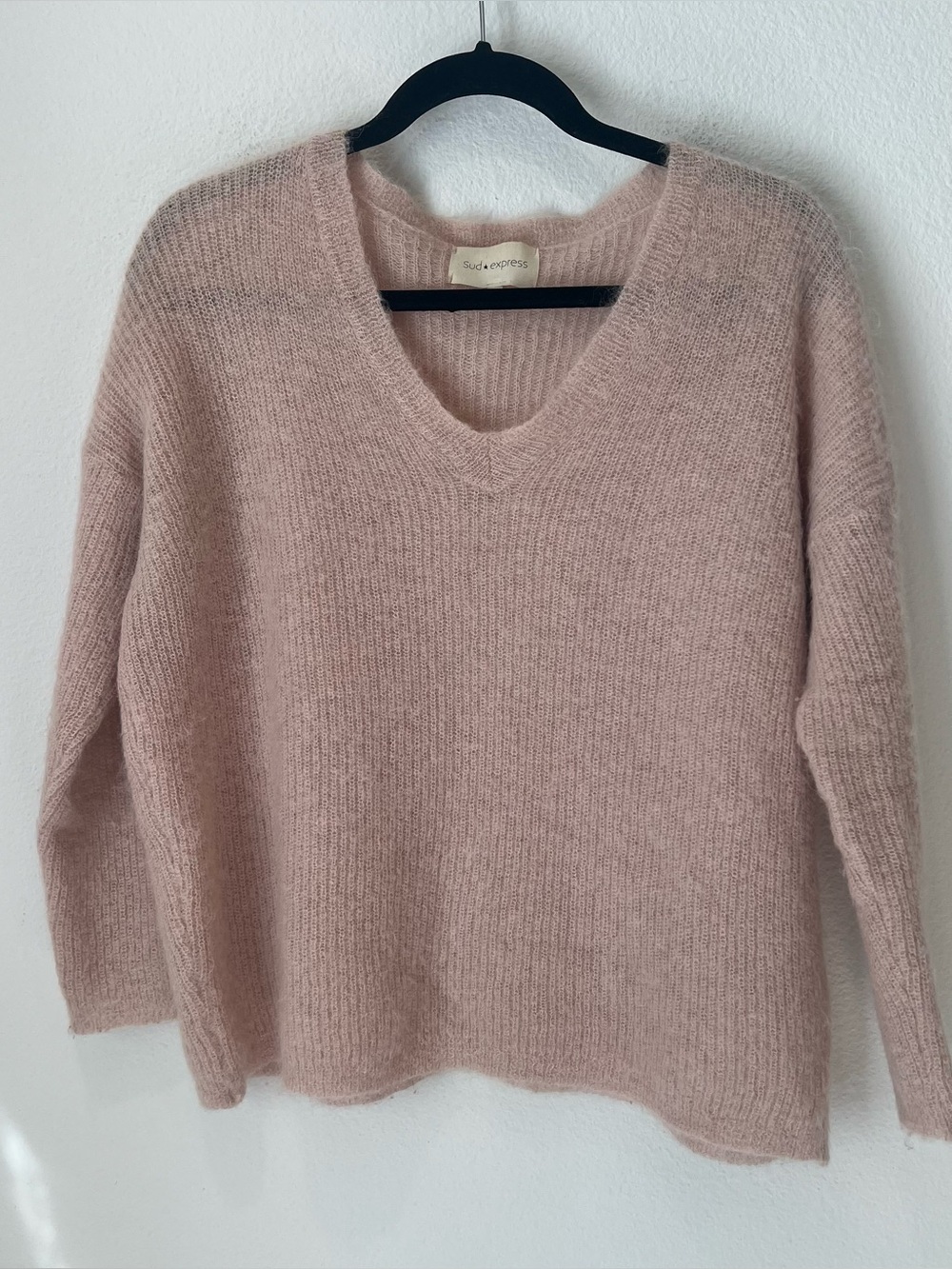 Sud‎ Express Women's alpaca blend pink v neck  sweater T2 medium soft girl